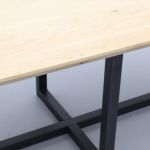 Eettafel Conroe met metalen U-poot dubbel