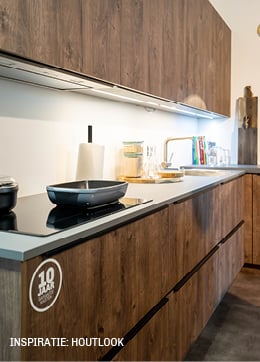 Inspiratie voor levensechte houtlook keuken van Trendhopper