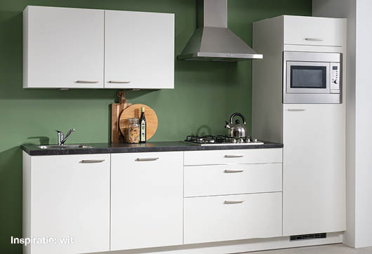 inspiratie witte keuken bij Budget Home Store